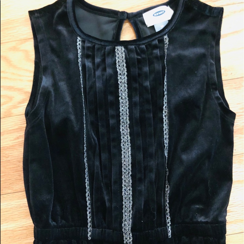 Girls Velvet Jumper NEVER WORN
